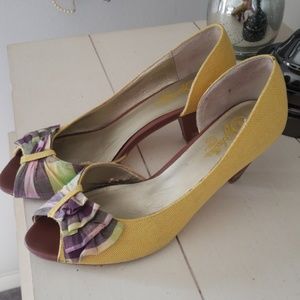 Size 9 Seychelles heels